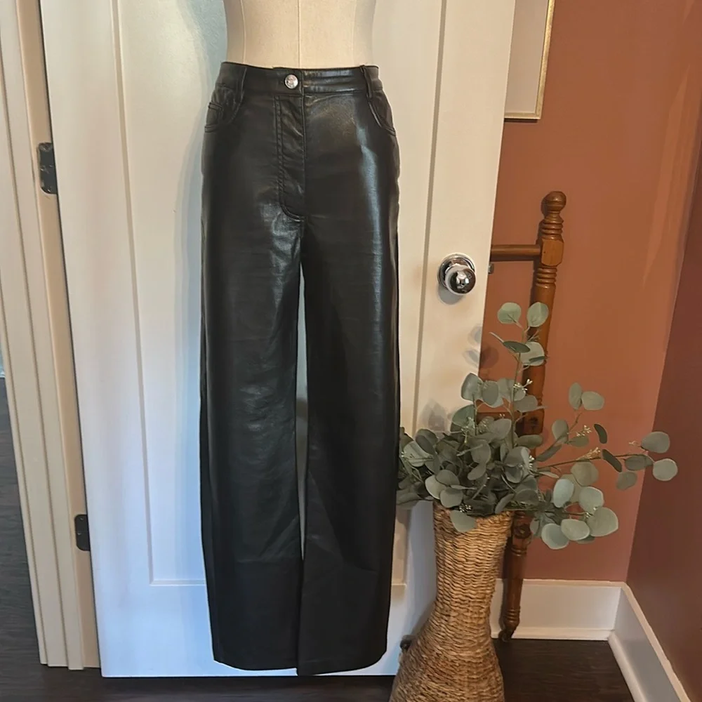 Aritzia Wilfred The Melina vegan leather black 6 high waisted straight leg pants